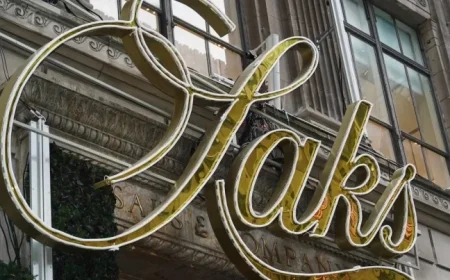 Saks Continues Store Closures Amid Ongoing Bankruptcy