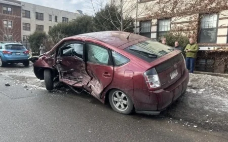 Federal Agents Investigate Multi-Car Crash in St. Paul