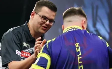 Gian van Veen Challenges Luke Littler in Premier League Darts Showdown