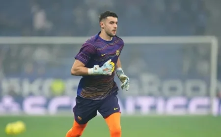 Joan García Scores Own Goal in Atlético vs Barcelona Copa del Rey Match