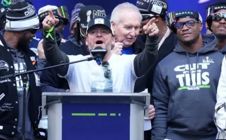Seahawks GM Schneider’s Awkward Kenneth Walker Contract Moment Goes Viral at Super Bowl Parade