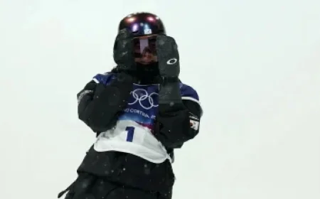 Doctor Reveals Graphic Image of Lindsey Vonn’s Injury for Awareness