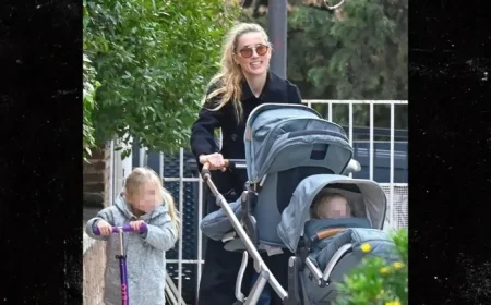 Amber Heard Smiles While Johnny Depp Resumes Hollywood Filming