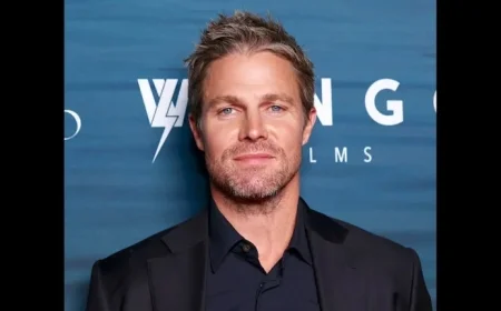 Stephen Amell Joins Fox’s Baywatch Reboot as Hobie Buchannon