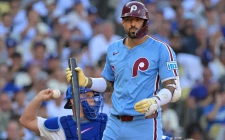 Padres Sign Nick Castellanos to Contract Agreement