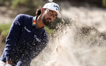 Bhatia and Hisatsune Lead at Pebble Beach Golf Tournament