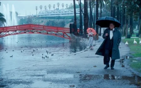 10 Unconventional Movie Romances: From ‘Her’ to ‘Eternal Sunshine’