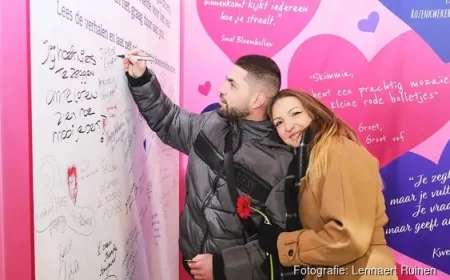 Massive Valentine’s Card and Flower Display at Amsterdam Central Station