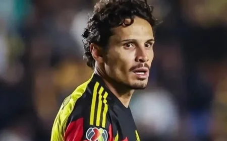 Foreign Fans Praise Raphael Veiga’s Game: ‘Impressive in Minutes’