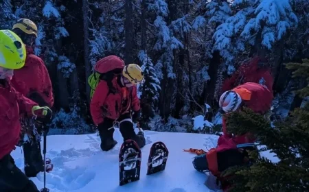 North Shore Rescue Saves Snowboarder Trapped at Cypress