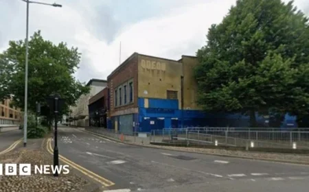 Fire Forces Evacuation of Students from Derelict Cinema