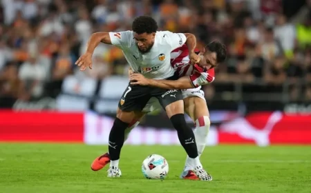 Valencia Struggles with Thin Squad as Danjuma Sidelined for Weeks