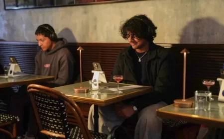 AI Daters Plan Big Valentine’s Day Celebrations with Virtual Partners