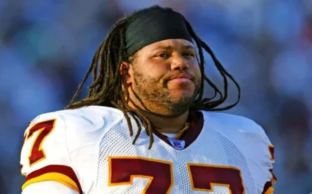 Former Washington O-Lineman Tre’ Johnson Dies at 54