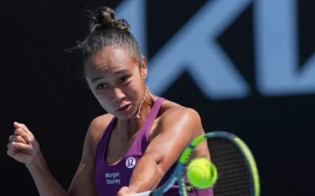 Fernandez Triumphs Over Samsonova in Dubai Championships Opener