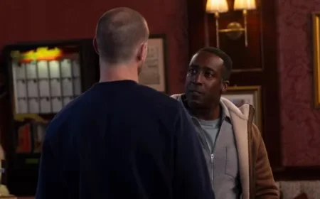 Carl Unveils Shocking Bombshell to Ronnie on Coronation Street