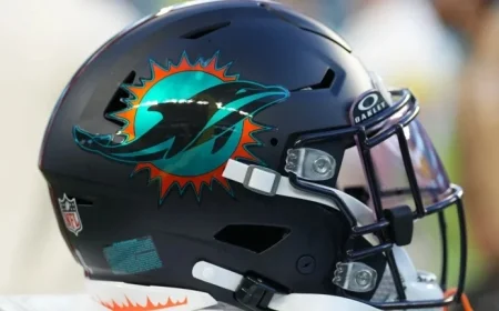 Dolphins Cut Tyreek Hill, James Daniels, Nick Westbrook-Ikhine