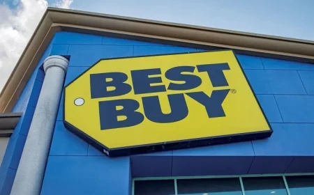 Best Buy Employee Accused of Using Manager’s Code for 99% MacBook Discount