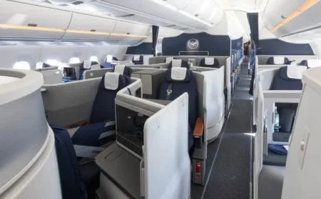 Lufthansa Unveils Complex 787 Business Class Seats for Sale