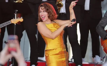 Raye Fans Denied Entry to Bercy Concert Due to Fake Tickets