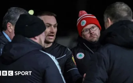 Floodlight Failure Halts Irish Premiership Match: Portadown vs Cliftonville