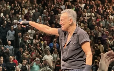 Bruce Springsteen Announces April Chicago Return for New Tour