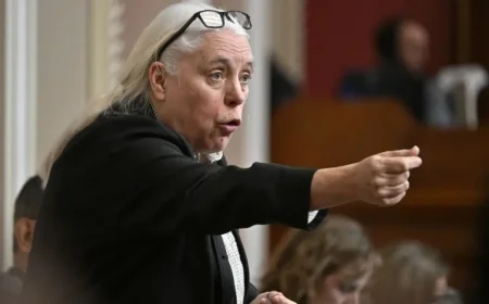 Quebec Reacts to Barber Ordered to Pay $500 to Non-Binary Individual