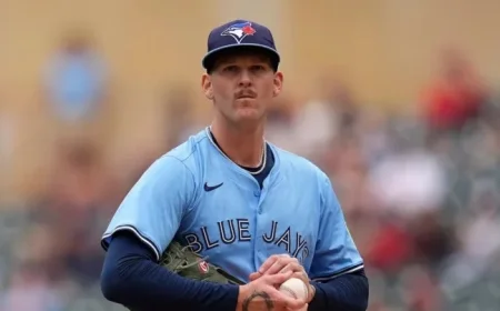 Toronto Blue Jays Acquire INF Ben Cowles; Bowden Francis Placed on 60-Day IL