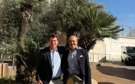 Tucker Carlson Meets Huckabee in Israel: ‘He Wouldn’t Leave Airport’