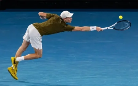 Jannik Sinner vs Jakub Mensik: Doha Quarterfinals Odds and Predictions