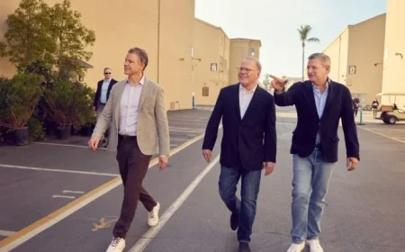 Warner Bros. Discovery Considers Netflix Deal Over Paramount Acquisition