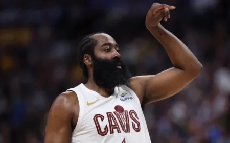 Cavaliers Resume with First Full Practice After Break