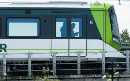 REM Service Restored After Garbage Truck Collides with Viaduct