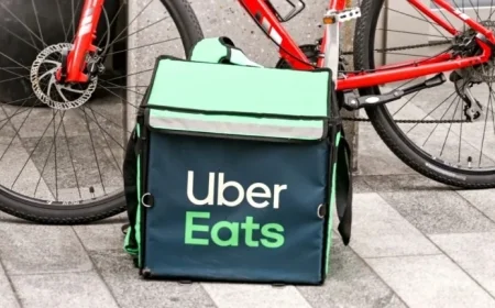 Thousands Affected by Uber Eats Outage, Reports Downdetector