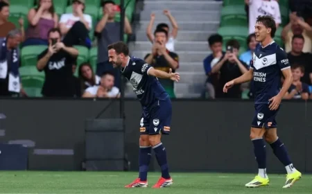 Santos Seals Victory Derby with Mata’s Double Magic