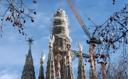 Sagrada Familia Achieves Maximum Height After 140 Years of Construction