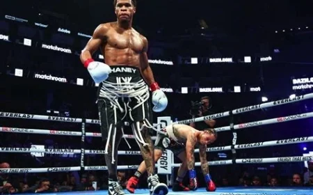 Historic Boxing Clash: Pacquiao Faces De La Hoya