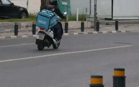 Delivery Driver Robbed at Knifepoint in Nicosia