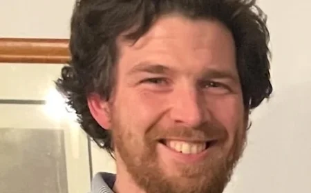 ‘Bugonia’: A Brilliant, Bizarre Best Picture Nominee Faces Long Odds