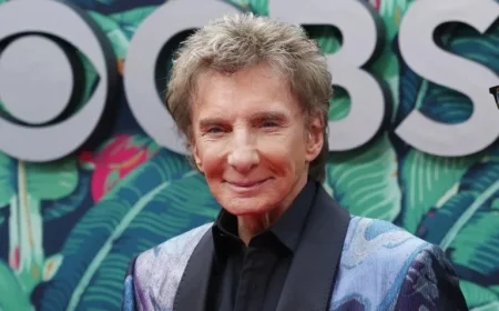 Barry Manilow Cancels More Concerts After Disheartening Doctor Visit