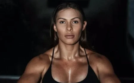 Che Kenneally Pursues Undisputed Heavyweight Title with Determination