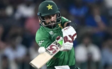 Farhan Urges Pakistan’s Batting Unit to Step Up Responsibility