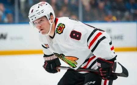 Bruins Eye Two Blackhawks Amid NHL Trade Rumors