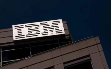 Whataburger Employee Defends Against Alleged Attacker with Trash Can in Viral Video