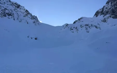 Avalanche Claims One Life at Joffre Lakes Park Near Pemberton