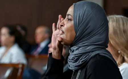 Trump Calls for Removal of Lawmakers Ilhan Omar and Rashida Tlaib