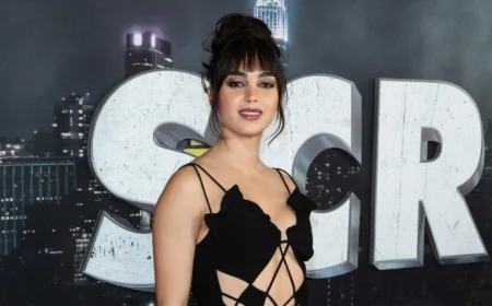 Protesters Rally at ‘Scream 7’ Premiere, Denounce Melissa Barrera’s Firing