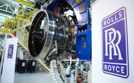 Rolls-Royce Profit Surges 40%, Upgrades Annual Outlook