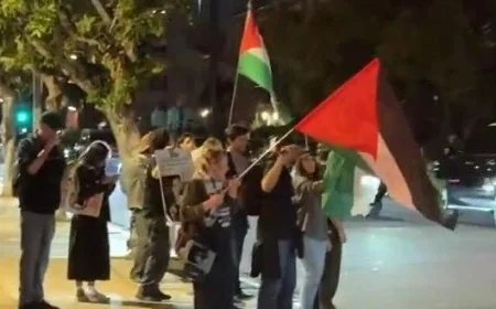 Protest Erupts at Scream 7 Premiere; Director Defends Free Speech