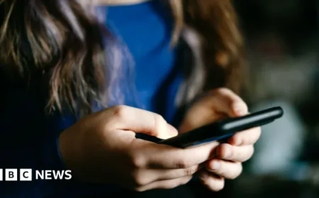 Parents Urged to Address ‘School War’ Trend on TikTok, Snapchat